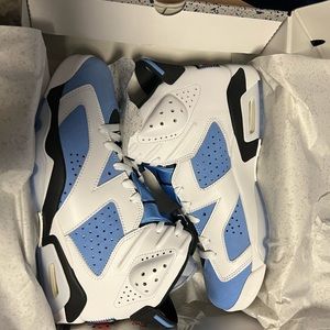 Jordan 6 UNC